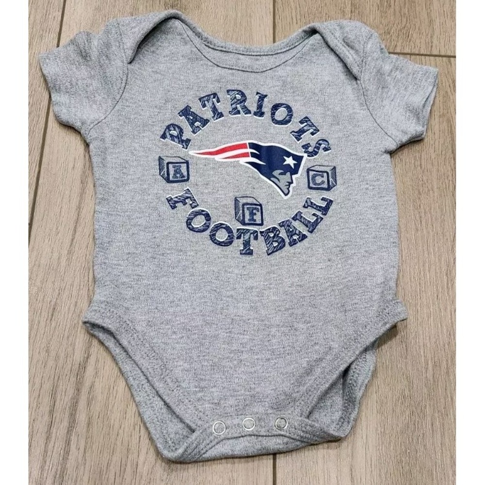 NFL New England Patriots Baby Infant Body Suit Short Sleeve Size‎ 3/6 Months